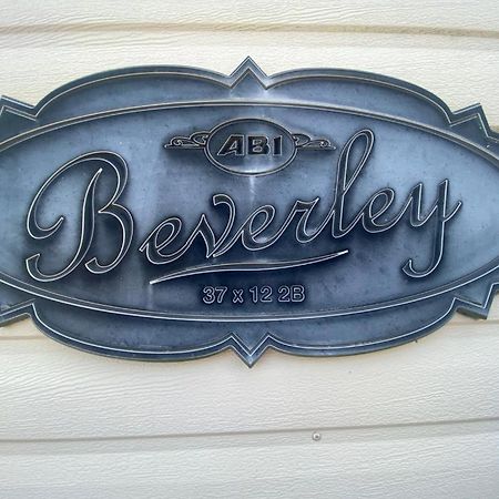 Luxury 2 Bedroom 2 Bathroom Caravan-Small Sofa 1 Pers Saint Osyth Exterior foto