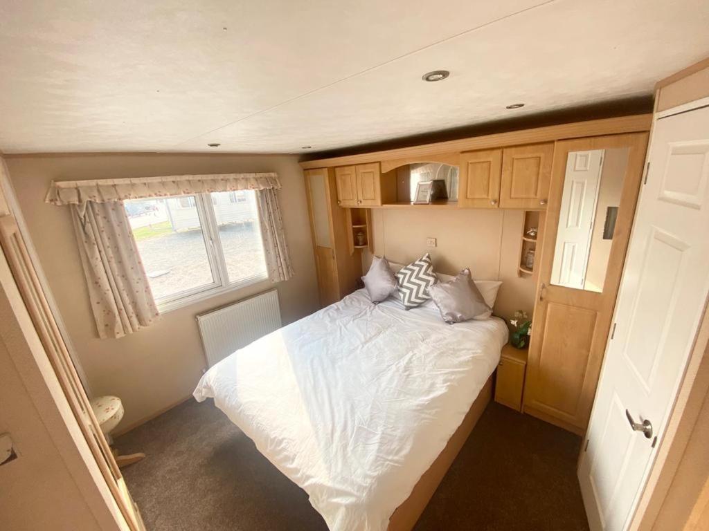 Luxury 2 Bedroom 2 Bathroom Caravan-Small Sofa 1 Pers Saint Osyth Exterior foto