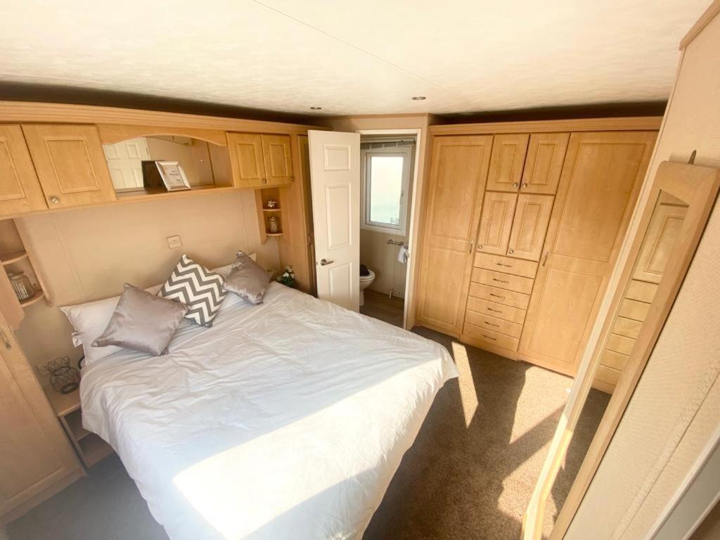 Luxury 2 Bedroom 2 Bathroom Caravan-Small Sofa 1 Pers Saint Osyth Exterior foto